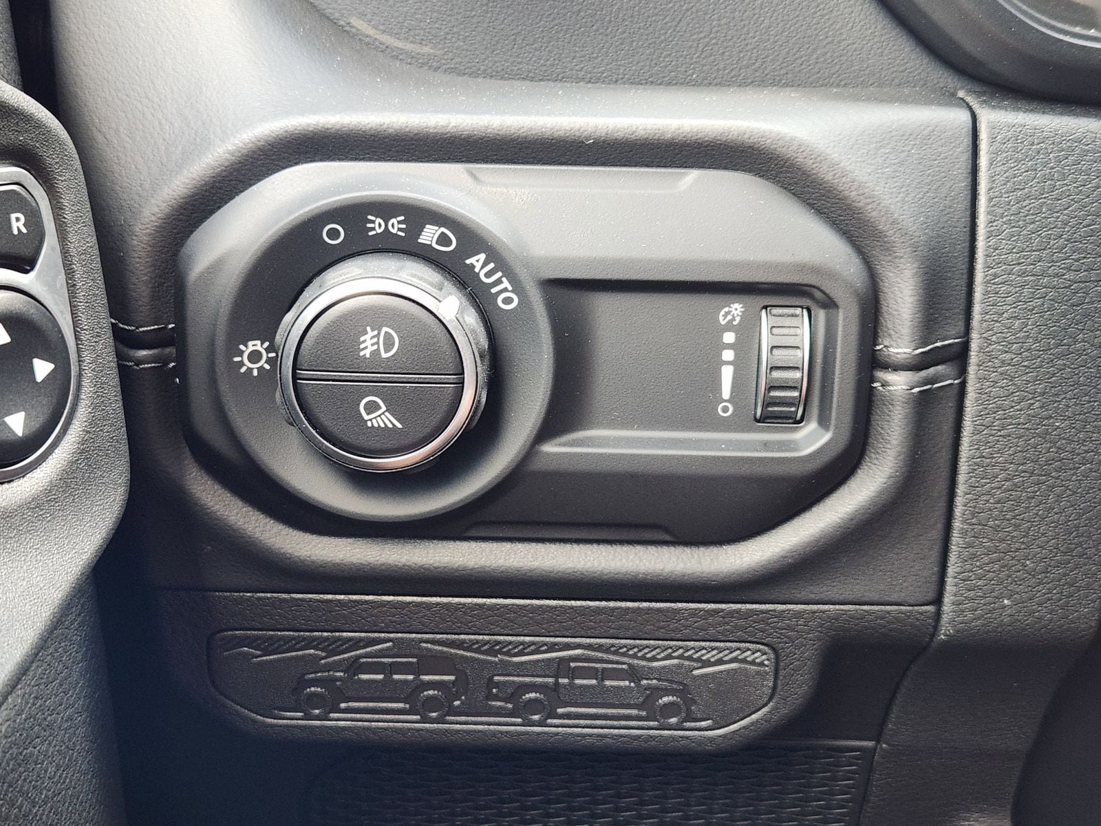 New 2026 Black Jeep SAHARA 4X4 image 31