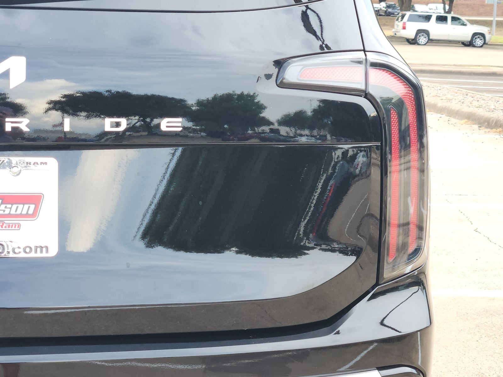 Used 2025 Ebony Black Kia EX image 16