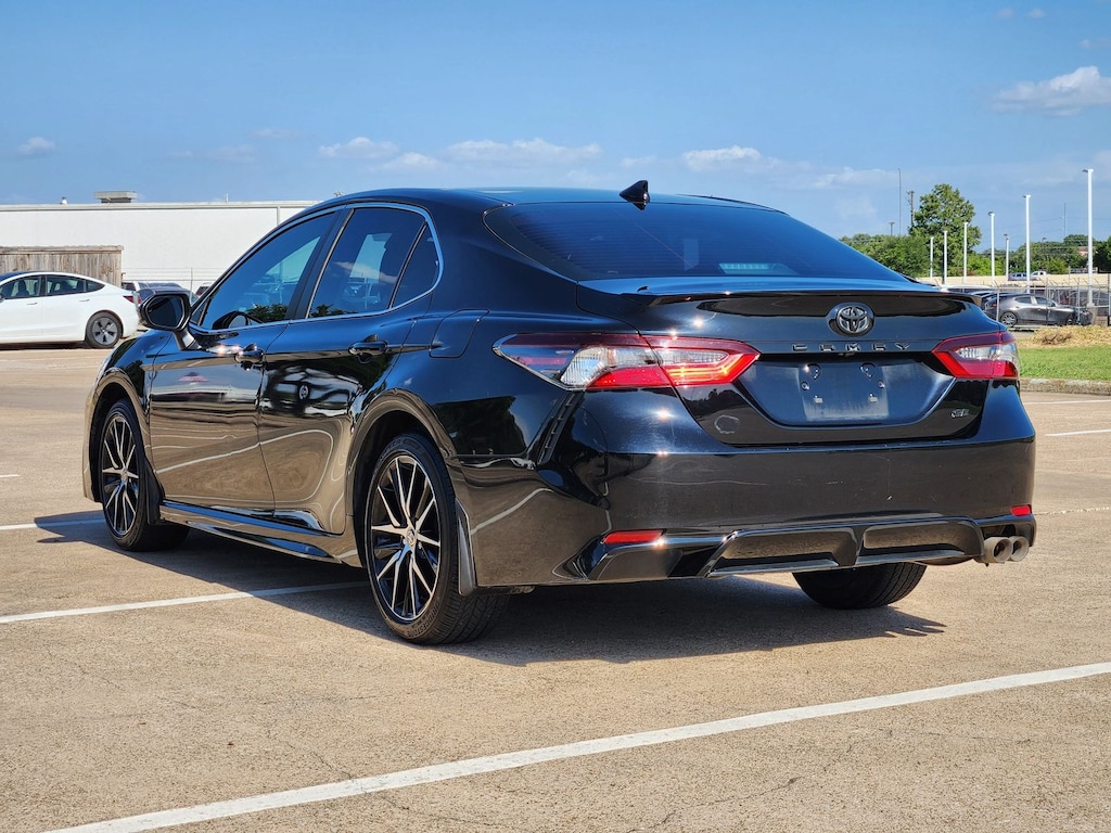 Used 2023 Toyota Camry SE Sedan