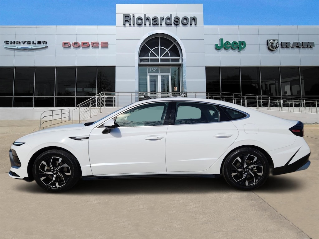 Used 2024 Hyundai Sonata SEL Sedan