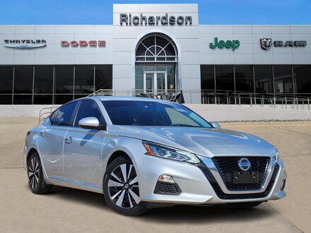 2022 Nissan Altima 2.5 SV Sedan