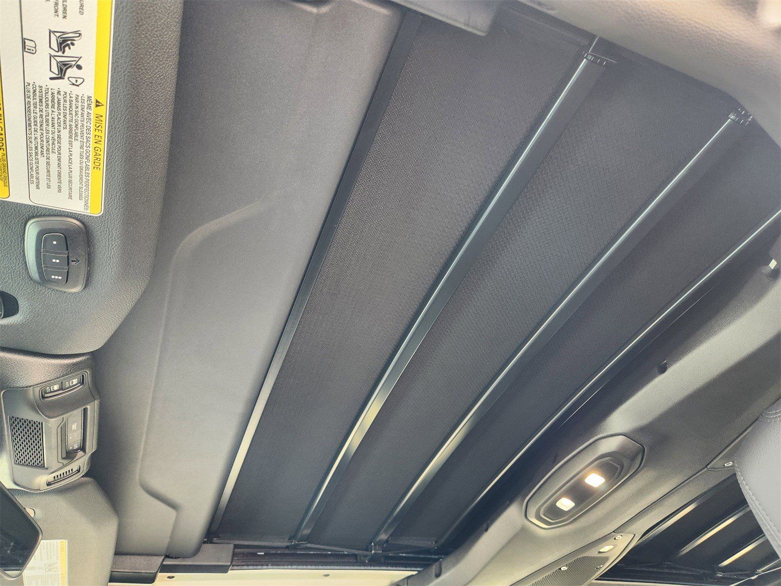 New 2026 Bright White Jeep 4-DOOR SAHARA image 35