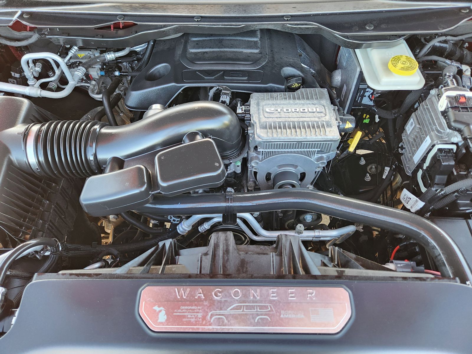 Used 2022 Velvet Red Pearlcoat Jeep Series II image 41