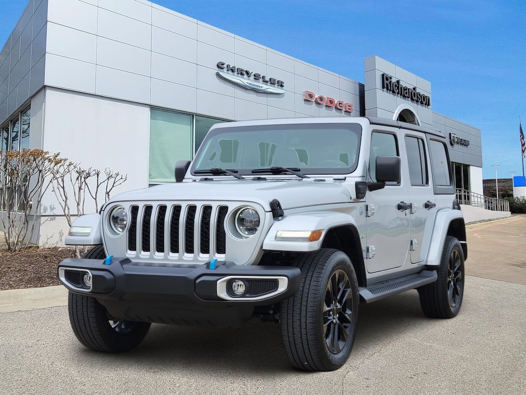 Used 2023 Jeep Wrangler 4xe Sahara SUV