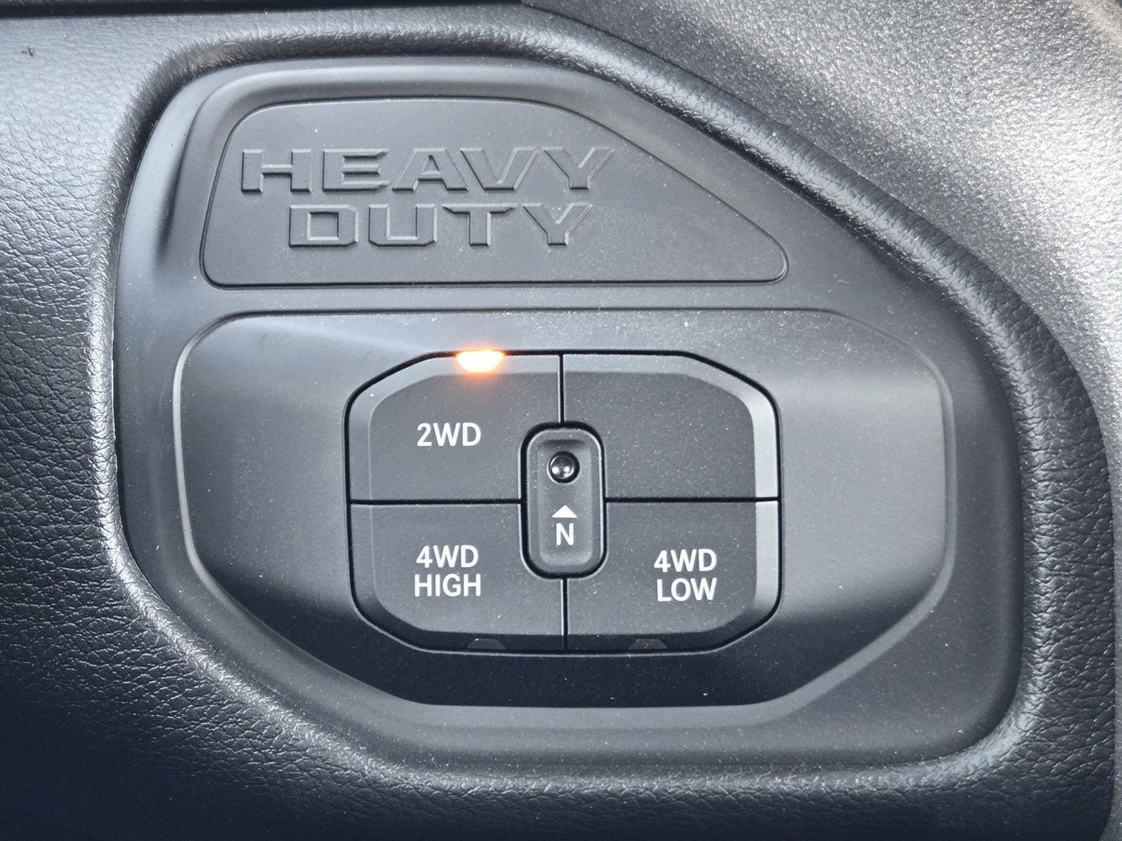 New 2026 Diamond Black Crystal Pearlcoat Ram TRADESMAN CREW CAB 4X4 6