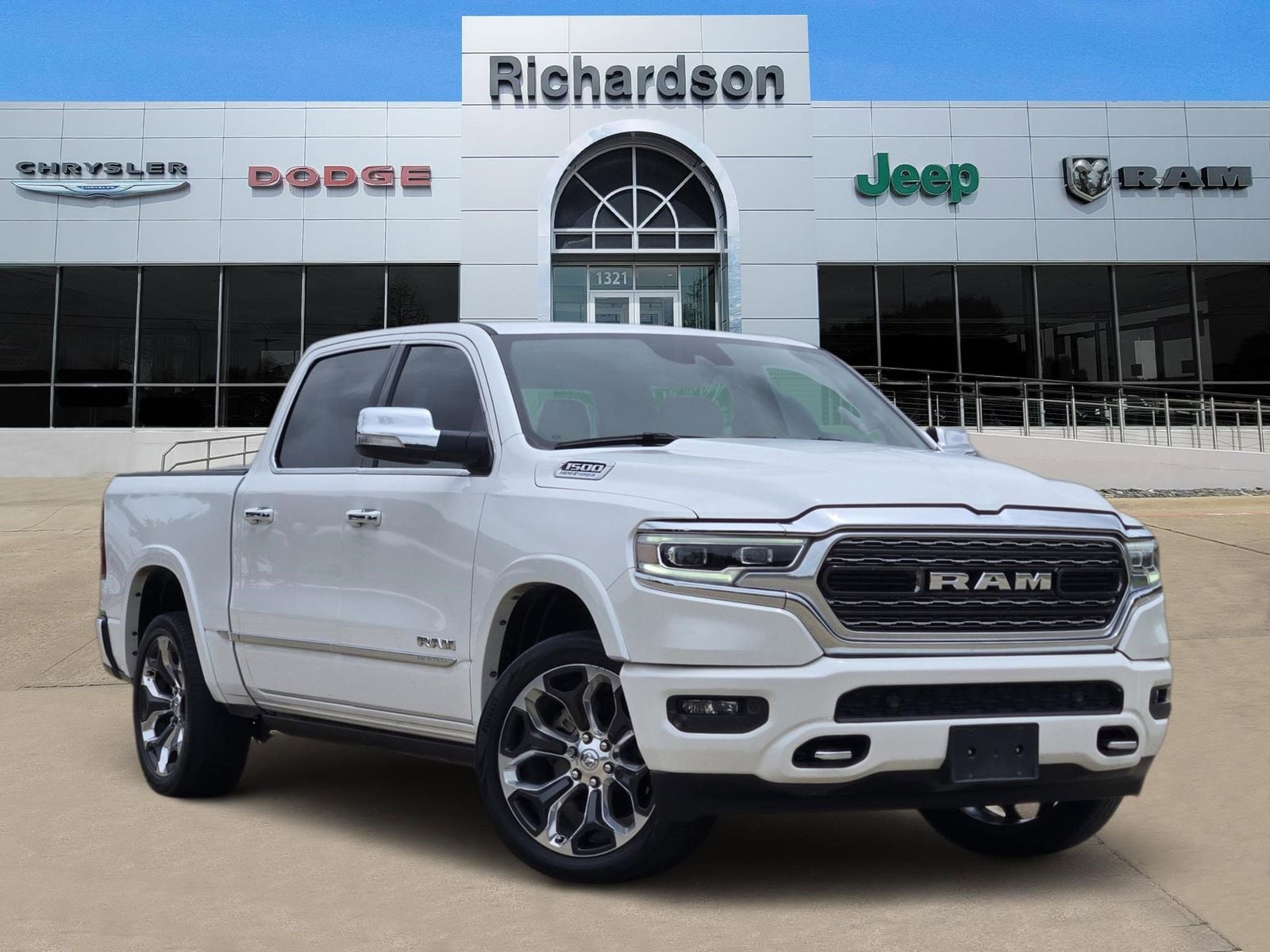 2022 RAM 1500 Limited Crew Cab 5'7's photo