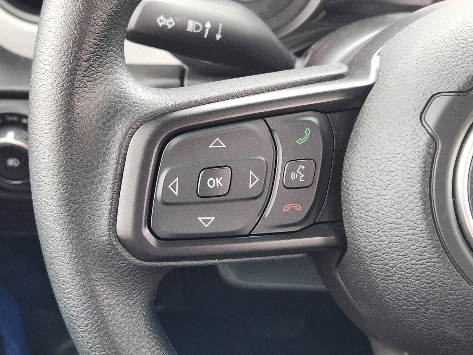 New 2026 Hydro Blue Pearlcoat Jeep 2-DOOR SPORT image 34