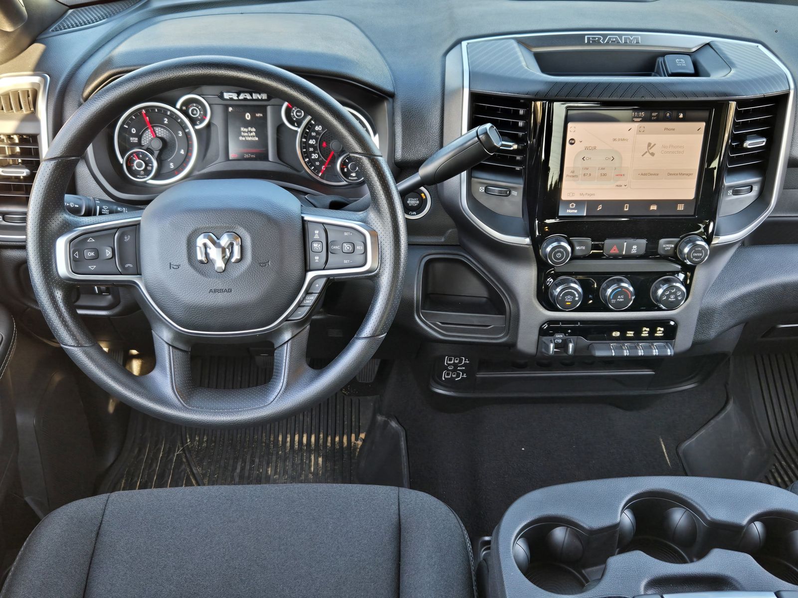 New 2025 Diamond Black Crystal Pearlcoat Ram BIG HORN CREW CAB 4X2 6