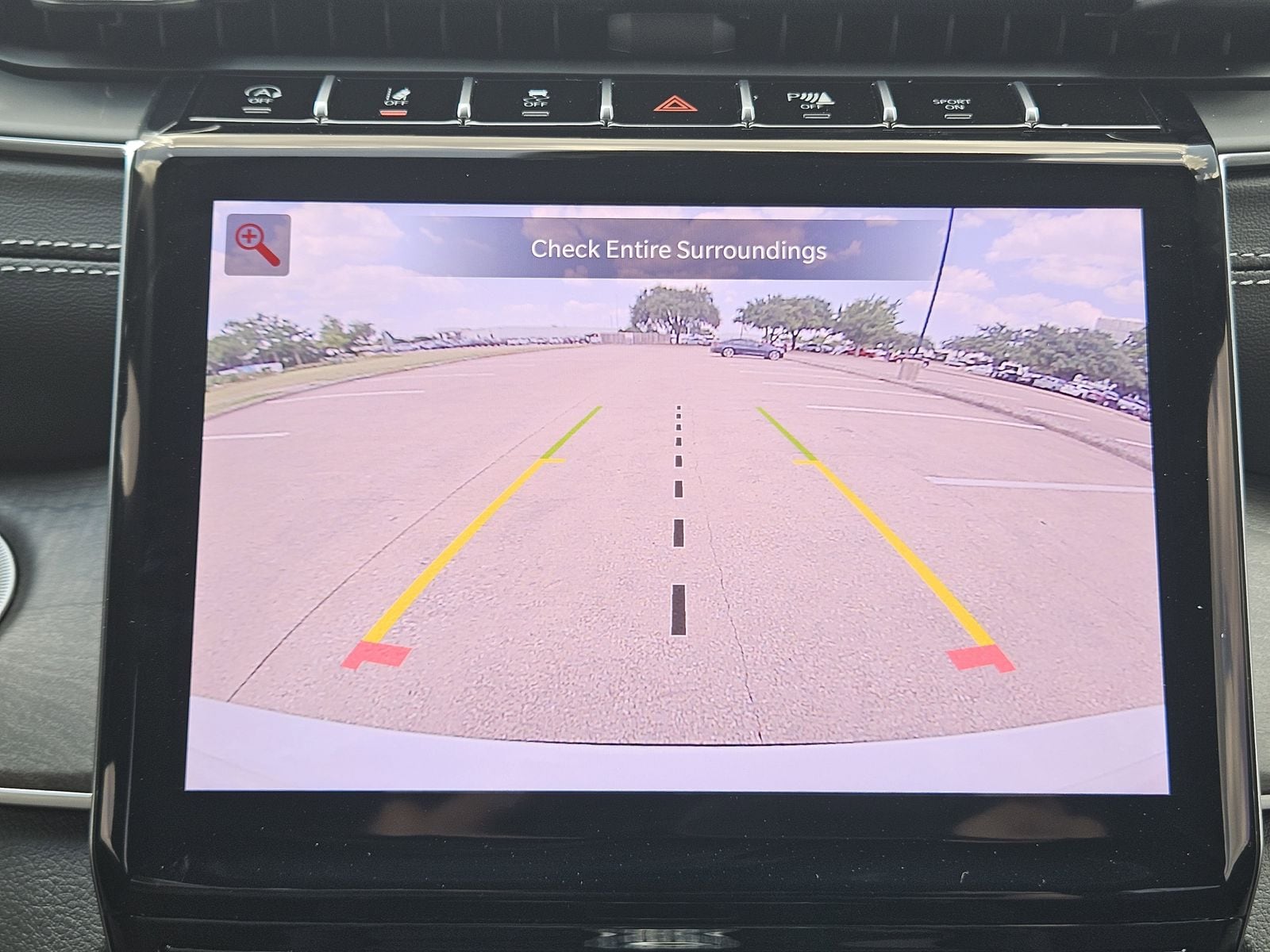 New 2025 Bright White Jeep L LIMITED 4X2 image 19