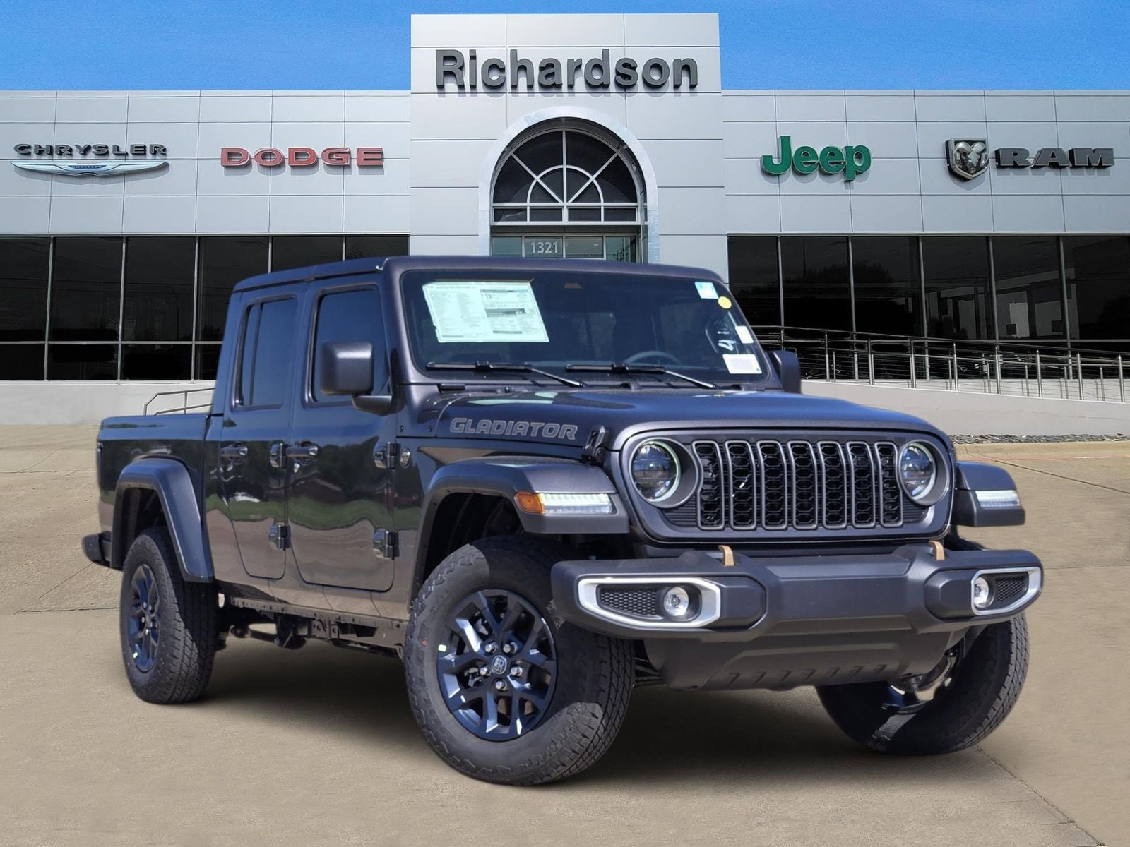2026 Jeep Gladiator 85th Anniversary Edition Auto's photo