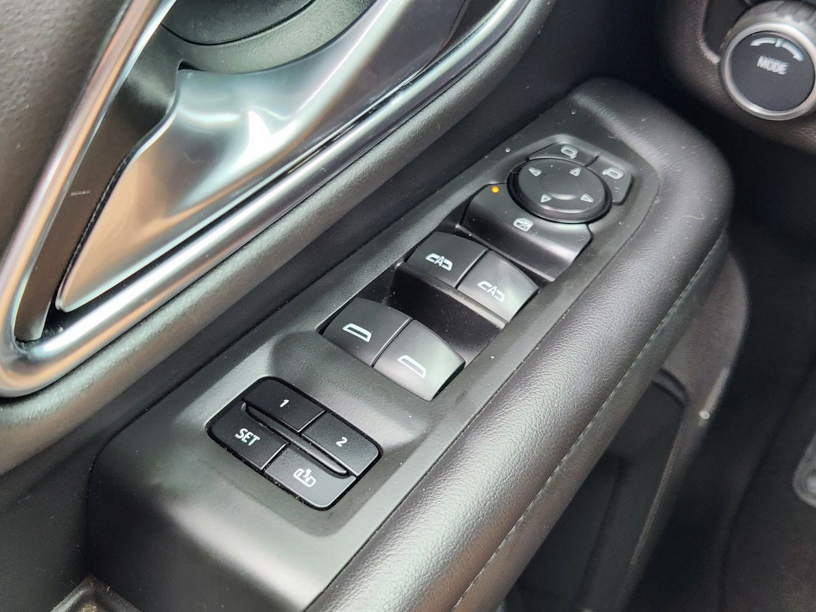 Used 2022 Summit White Chevrolet LT image 31