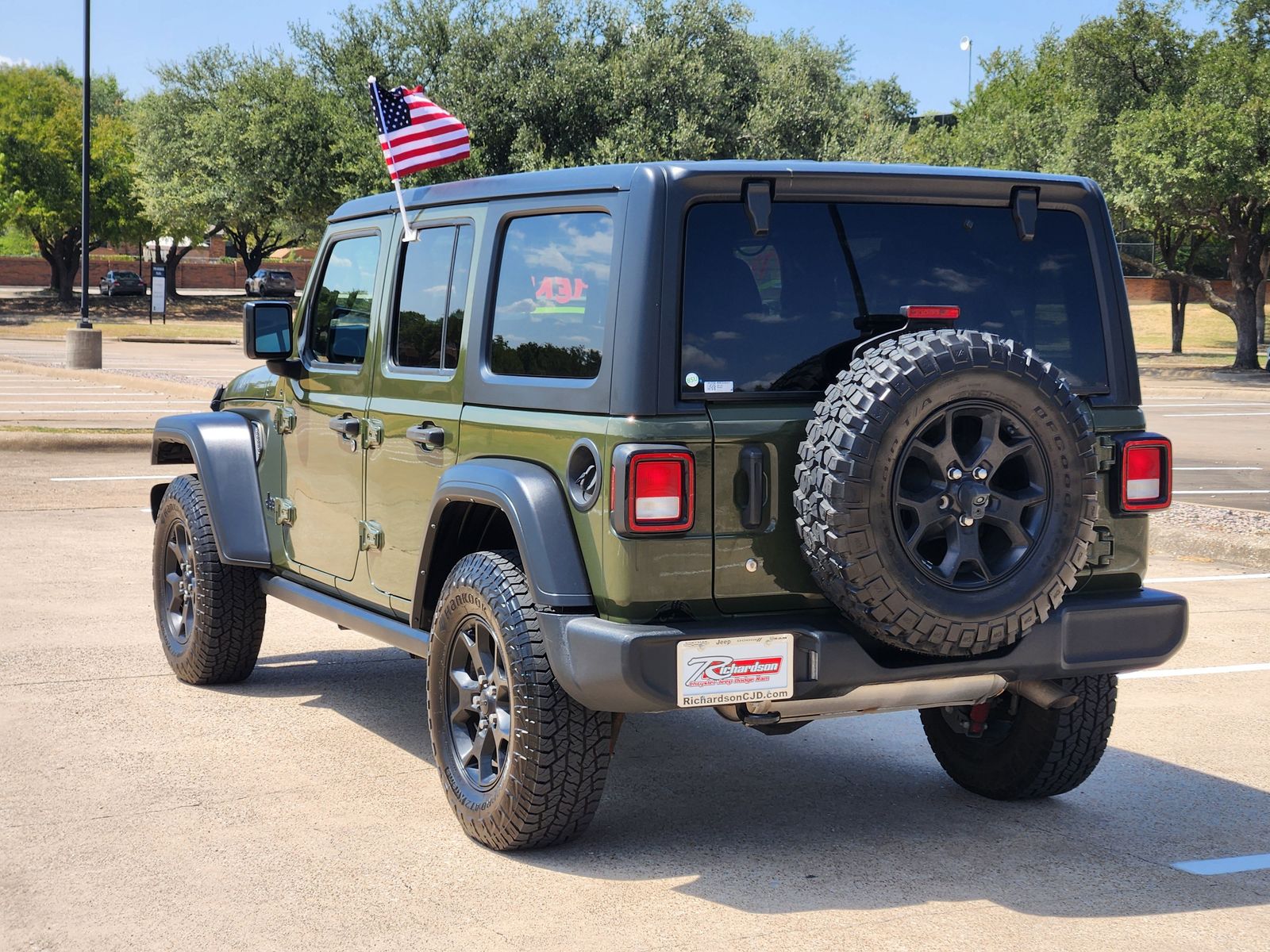 Used 2022 Sarge Green Jeep Unlimited Sport image 4