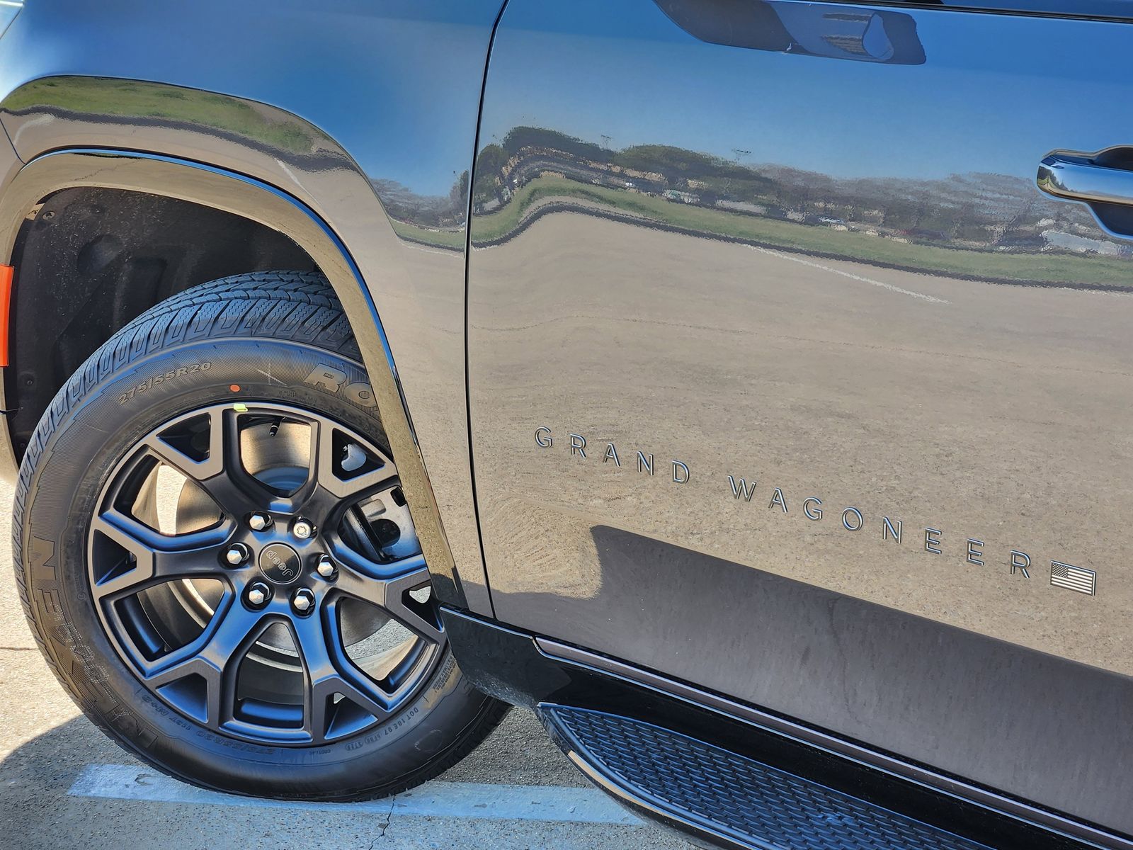 New 2026 Baltic Gray Jeep LIMITED ALTITUDE 4X4 image 17