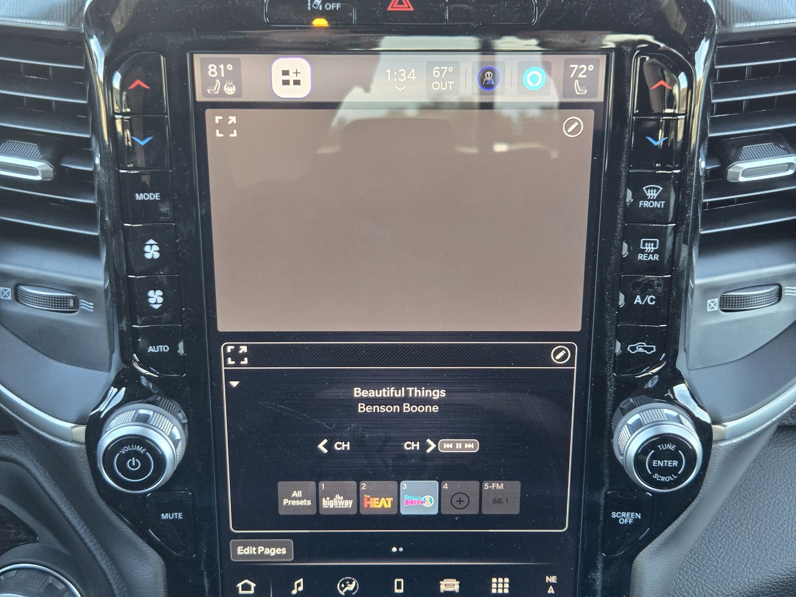 New 2026 Diamond Black Crystal Pearlcoat Ram LONE STAR CREW CAB 4X4 5