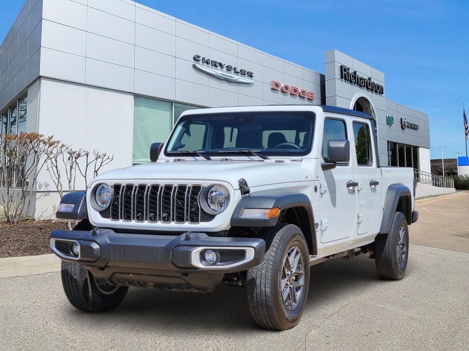 Used 2025 Bright White Jeep Sport image 2