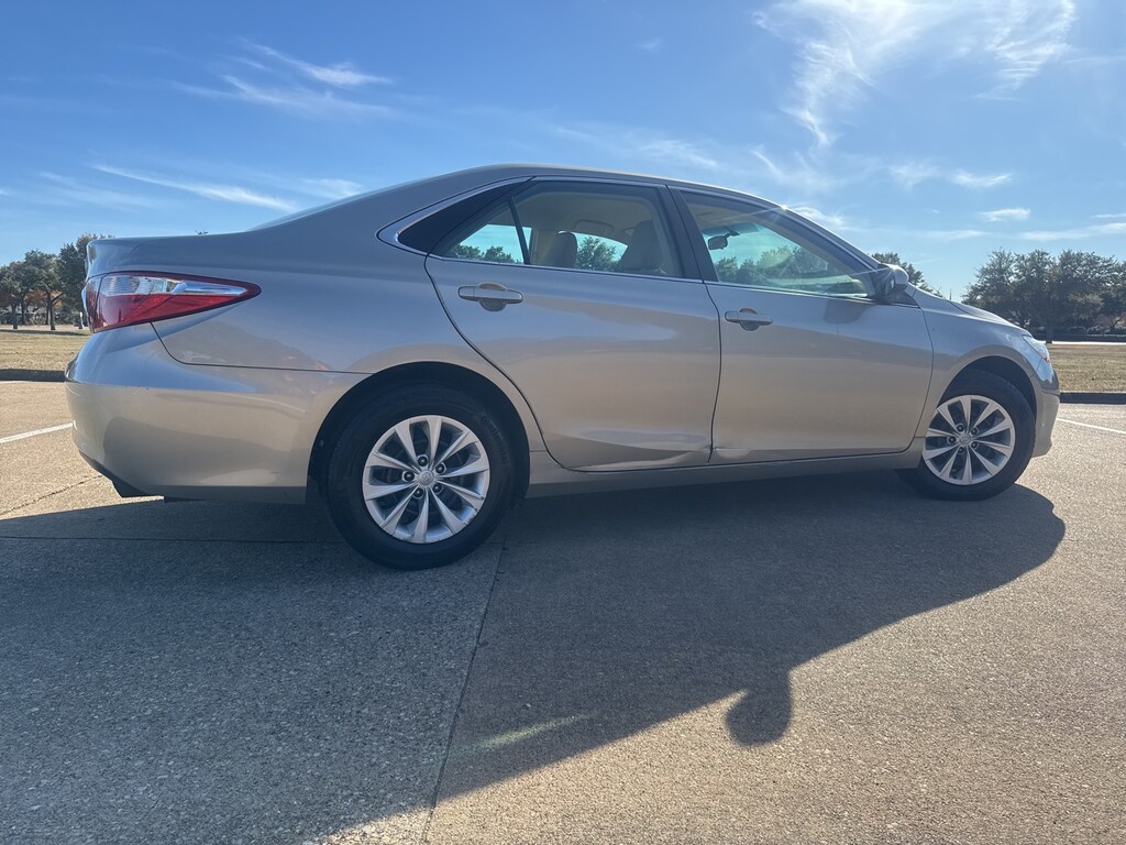 Used 2016 Toyota Camry Sedan