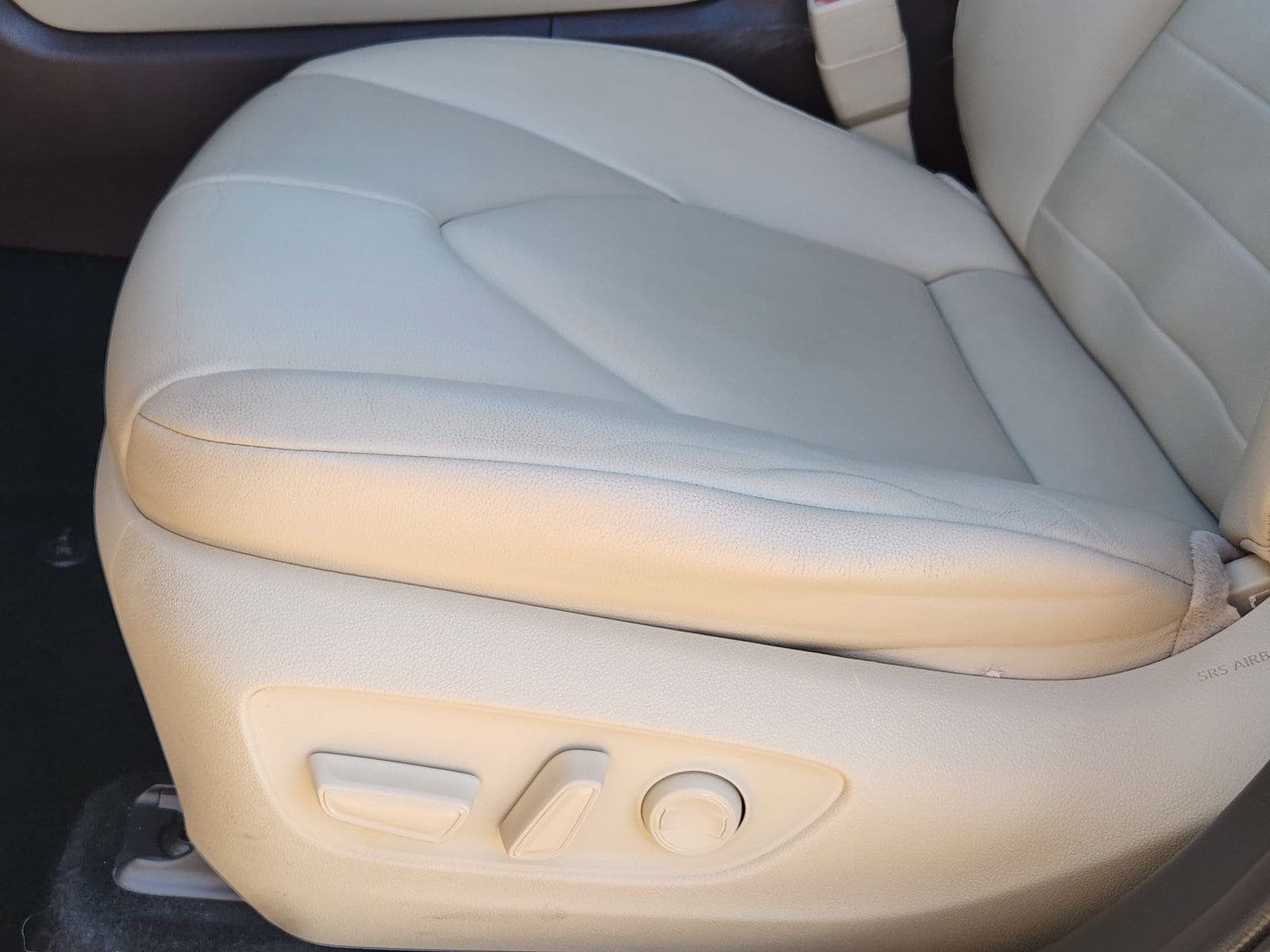 Used 2021 Midnight Black Toyota XLE image 33