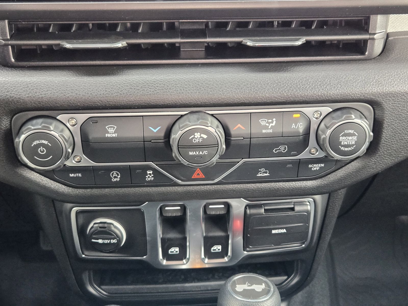 New 2026 Bright White Jeep 2-DOOR SPORT image 19