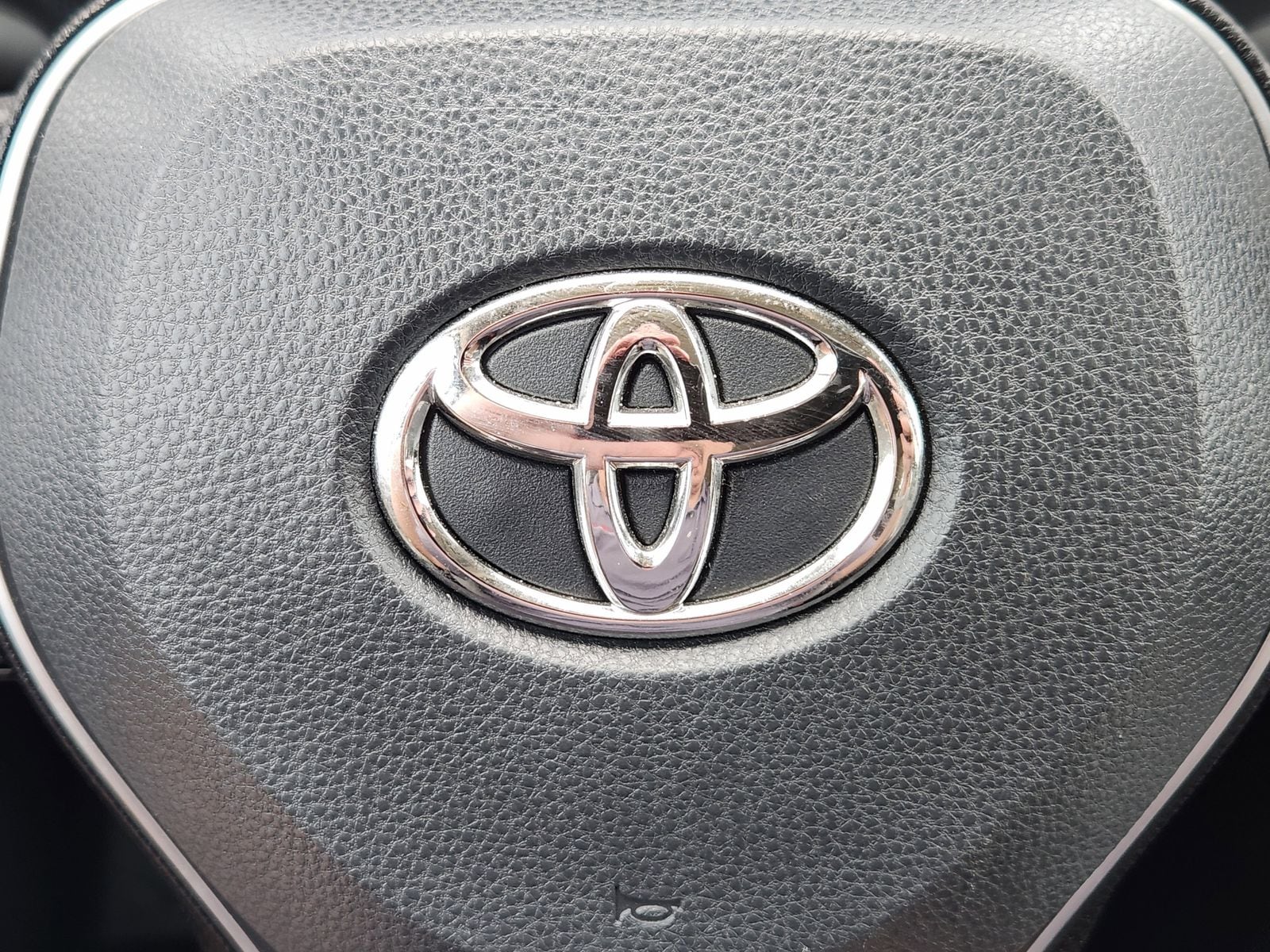 Used 2021 Silver Sky Metallic Midnight Black Metallic Toyota XLE image 36