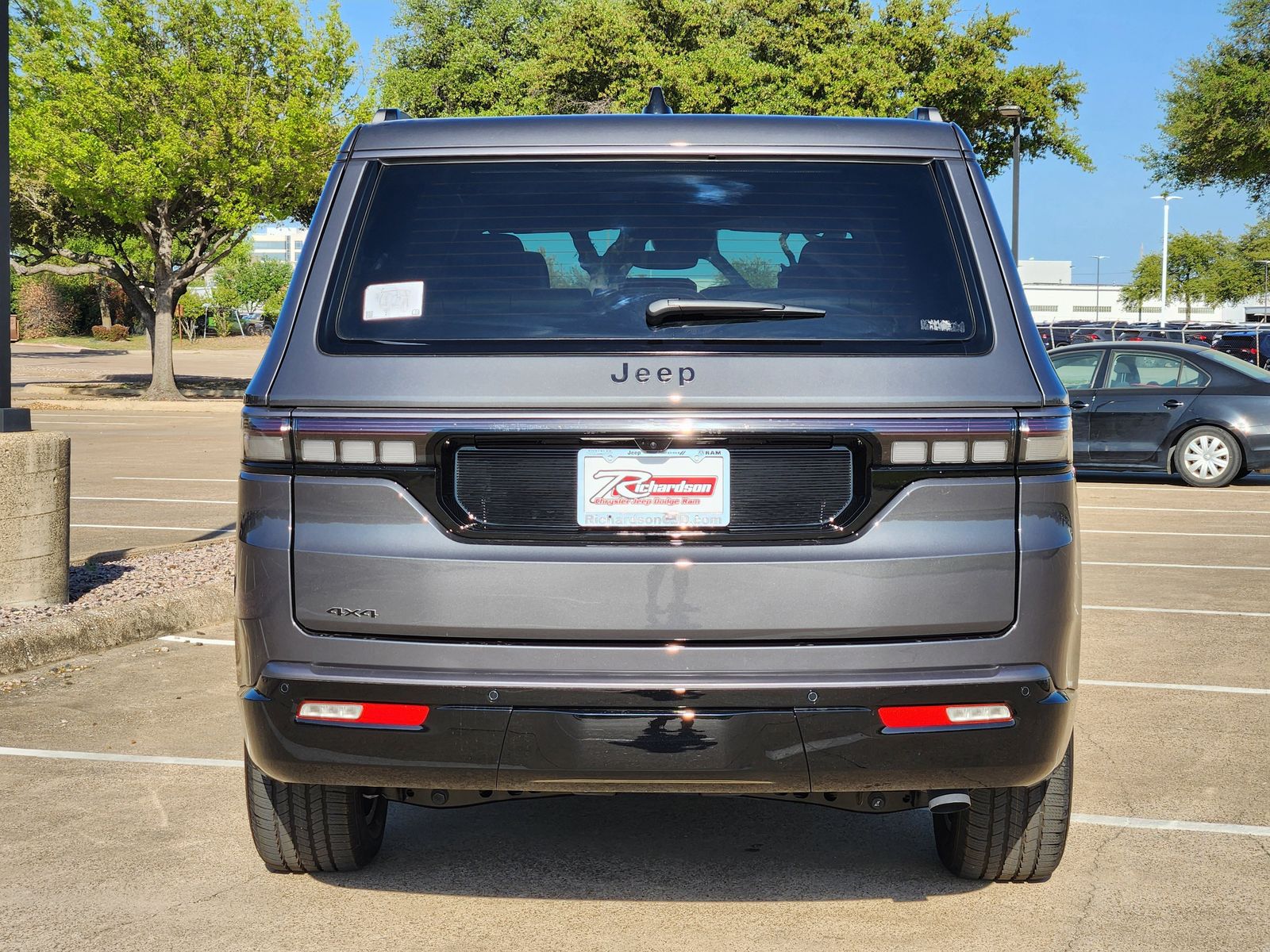 New 2026 Baltic Gray Jeep LIMITED ALTITUDE 4X4 image 5