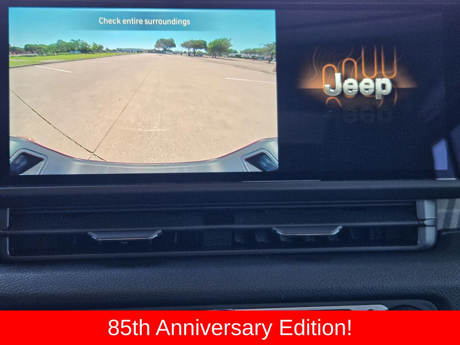New 2026 Granite Crystal Jeep 85TH ANNIVERSARY EDITION 4X4 image 22