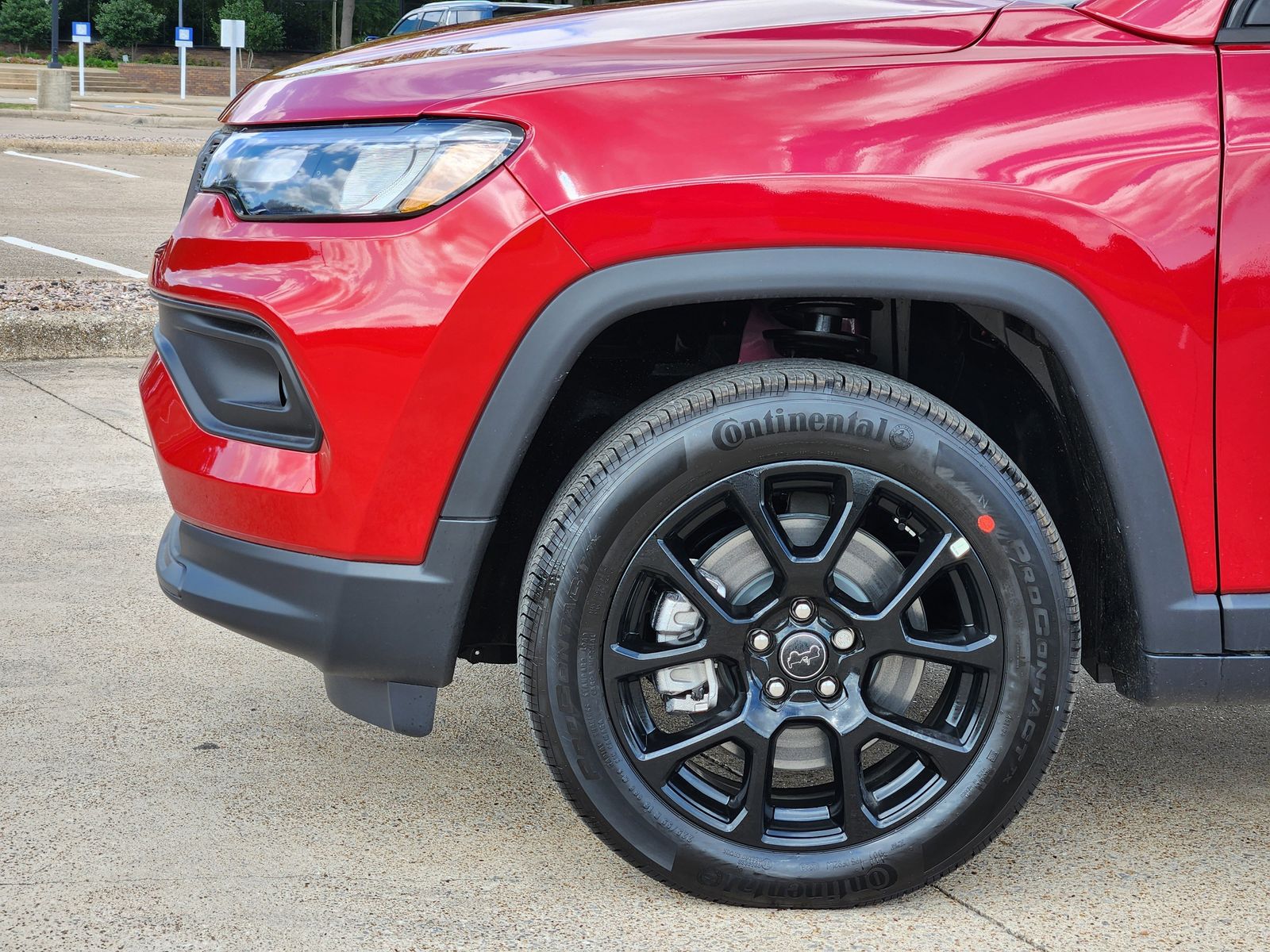 New 2026 Red Hot Pearlcoat Jeep LATITUDE ALTITUDE 4X4 image 8