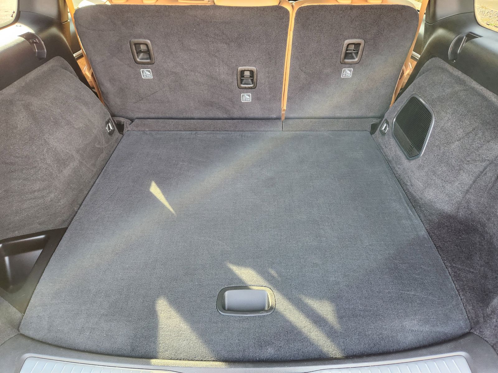 Certified Used 2023 Rocky Mountain Pearlcoat Jeep Summit image 45