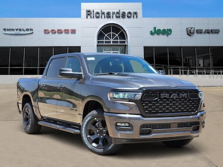 2026 Ram 1500 EXPRESS CREW CAB 4X4 5'7 BOX Pickup
