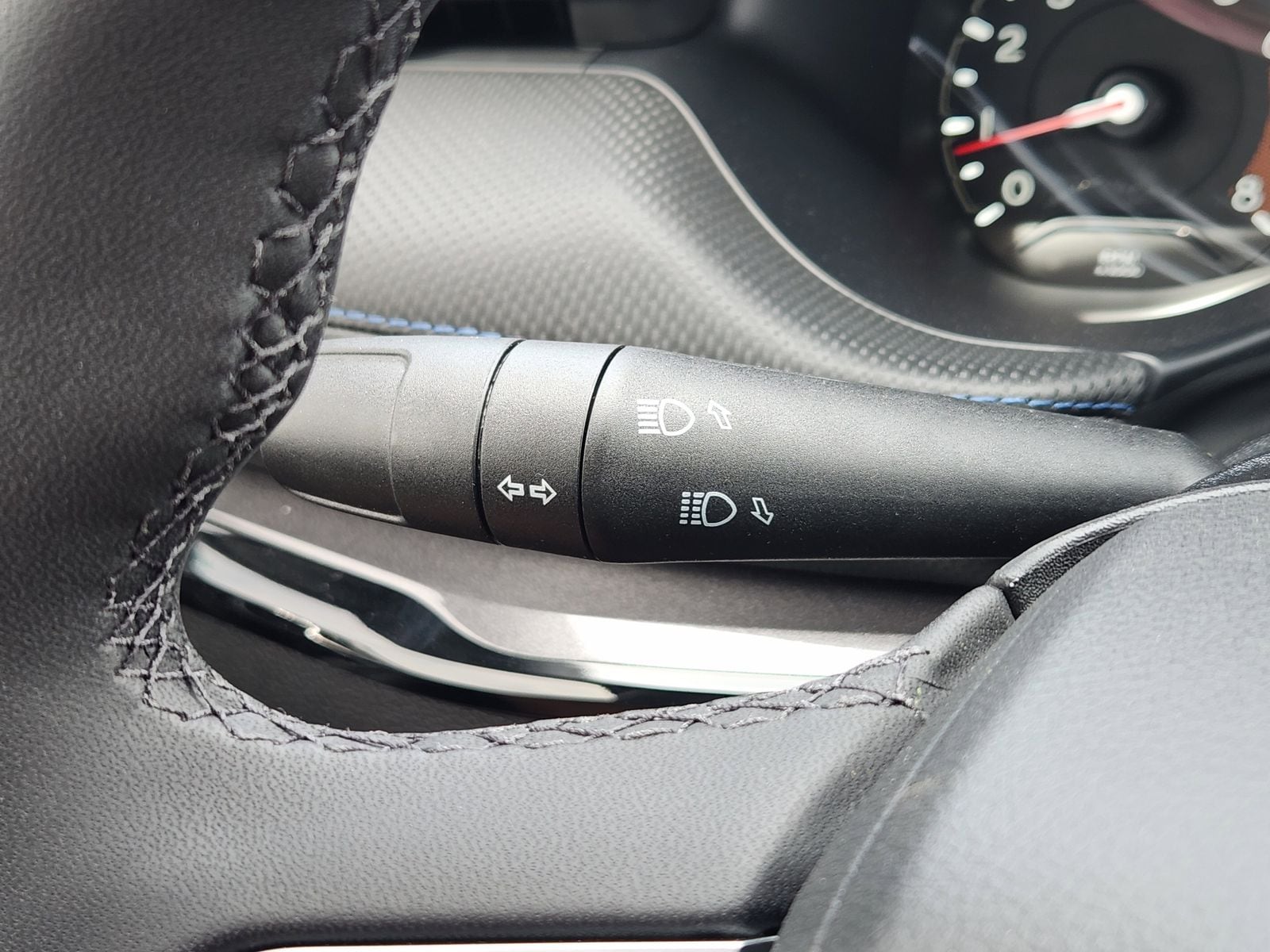 New 2026 Red Hot Pearlcoat Jeep LATITUDE ALTITUDE 4X4 image 38