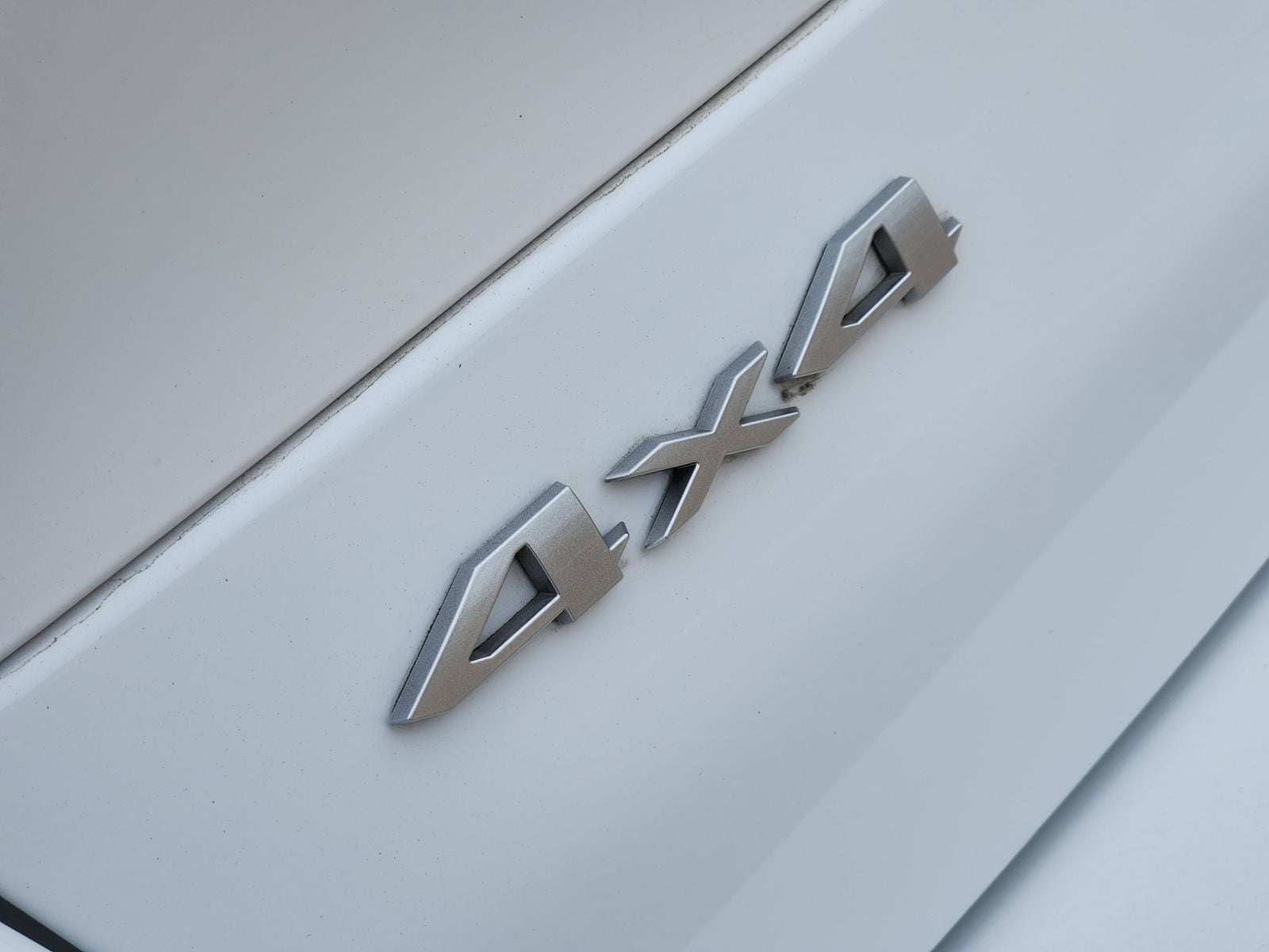 Used 2025 Bright White Jeep Limited image 20