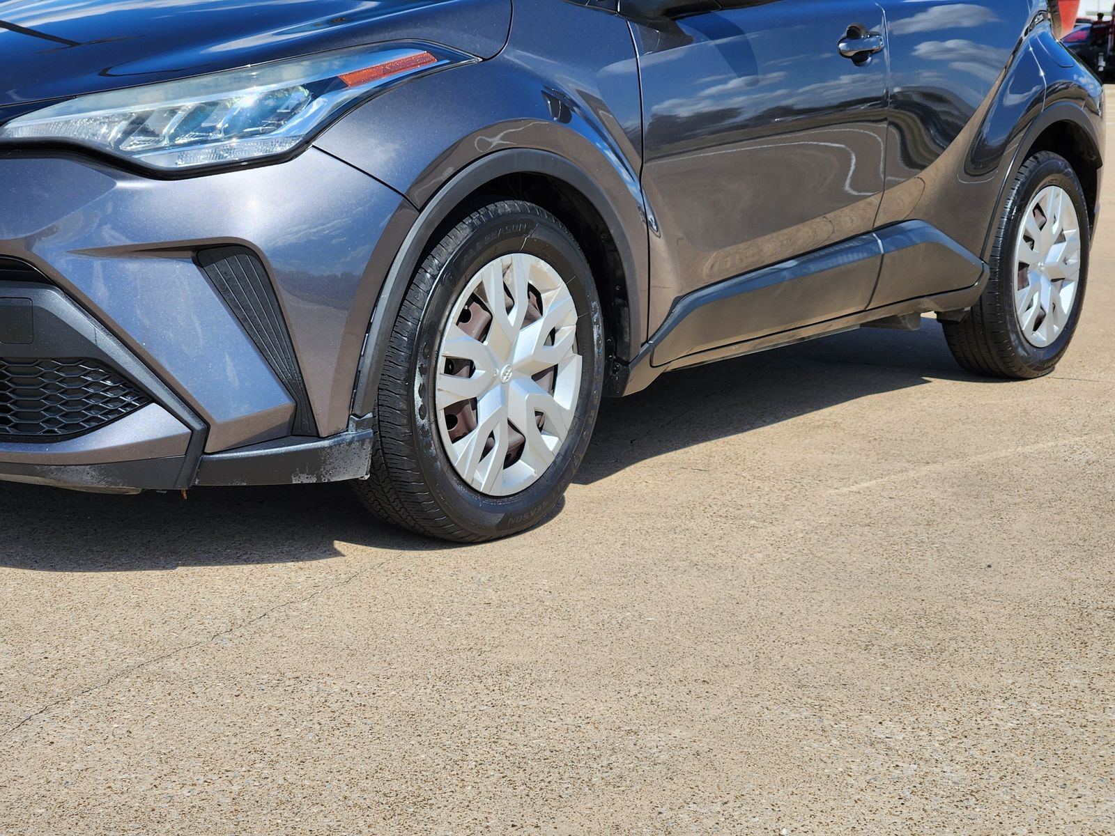 Used 2021 Magnetic Gray Toyota LE image 10