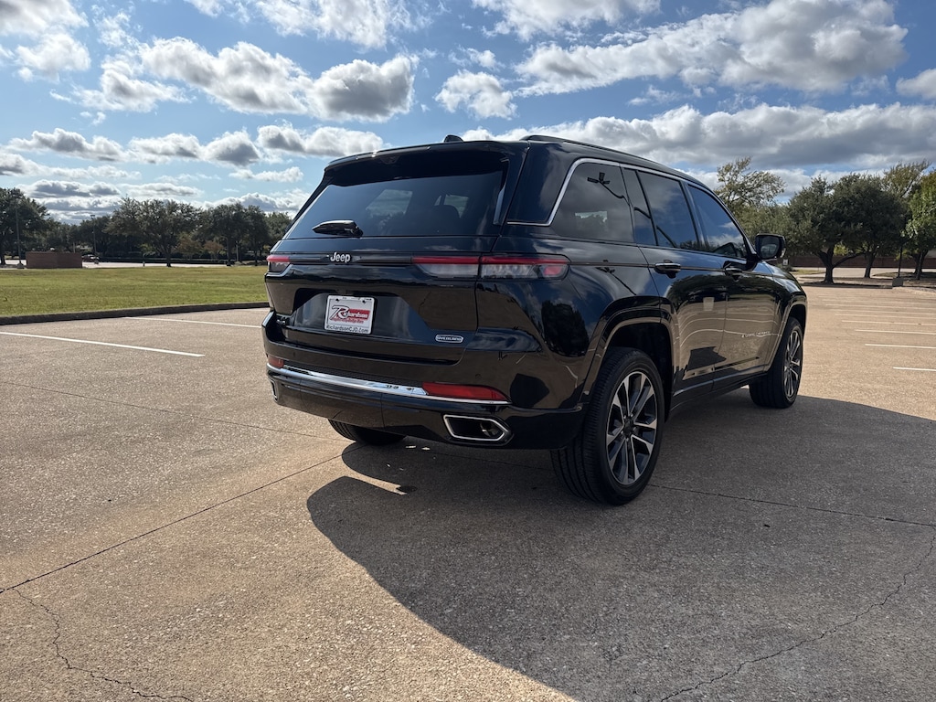 Used 2023 Jeep Grand Cherokee Overland SUV