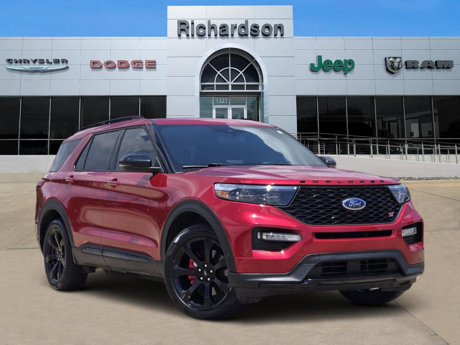 2021 Ford Explorer ST 4WD's photo