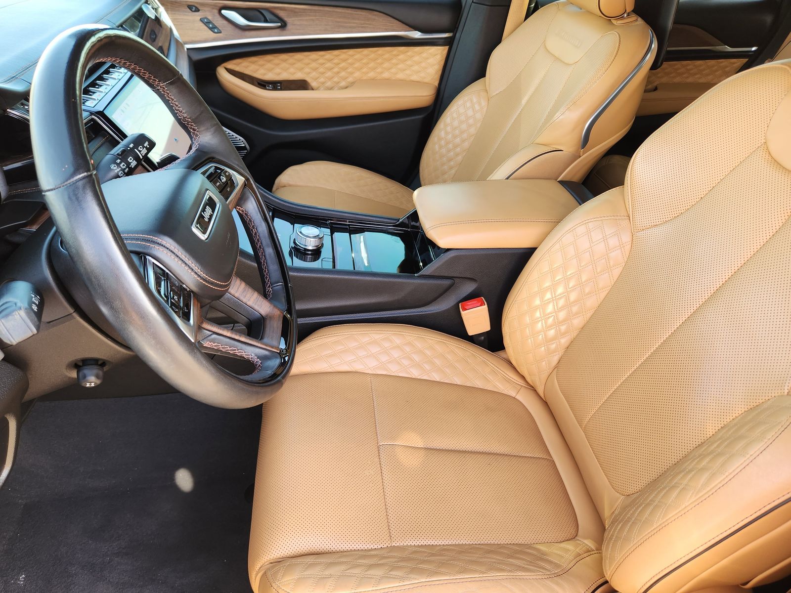 Certified Used 2023 Rocky Mountain Pearlcoat Jeep Summit image 22