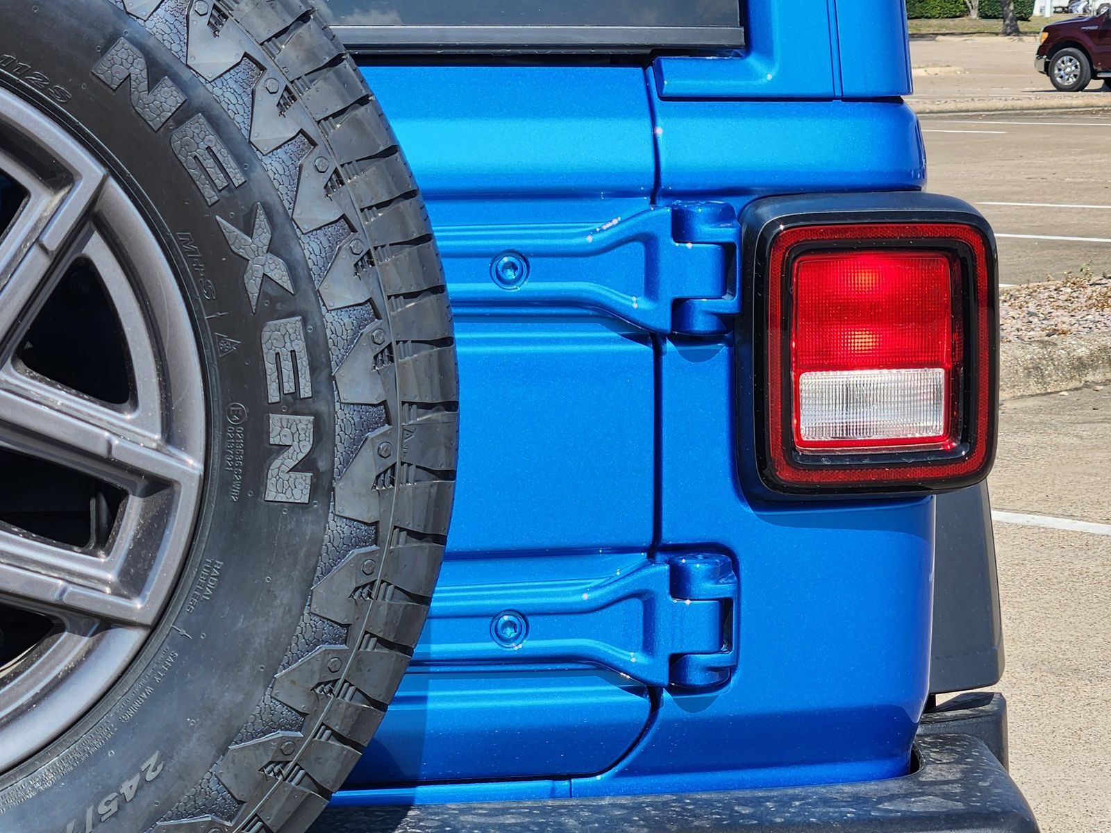 New 2026 Hydro Blue Pearlcoat Jeep 4-DOOR SPORT S image 16