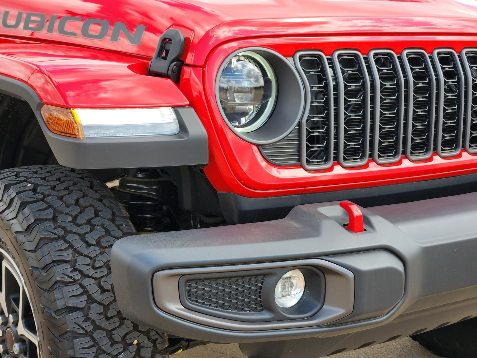 New 2026 Firecracker Red Jeep 4-DOOR RUBICON image 9