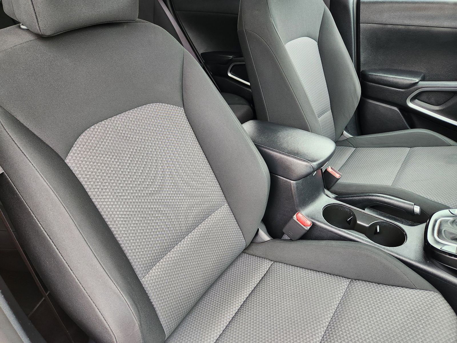 Used 2022 Gravity Gray Kia LX image 25