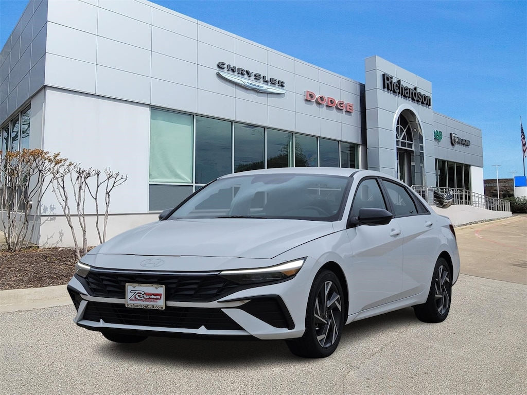 Used 2025 Hyundai Elantra SEL Sport Sedan