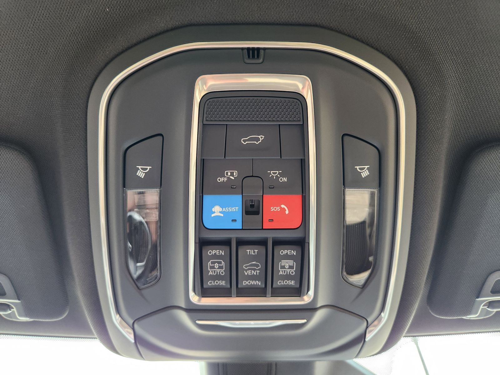 New 2026 Steel Blue Jeep L LIMITED 4X2 image 33