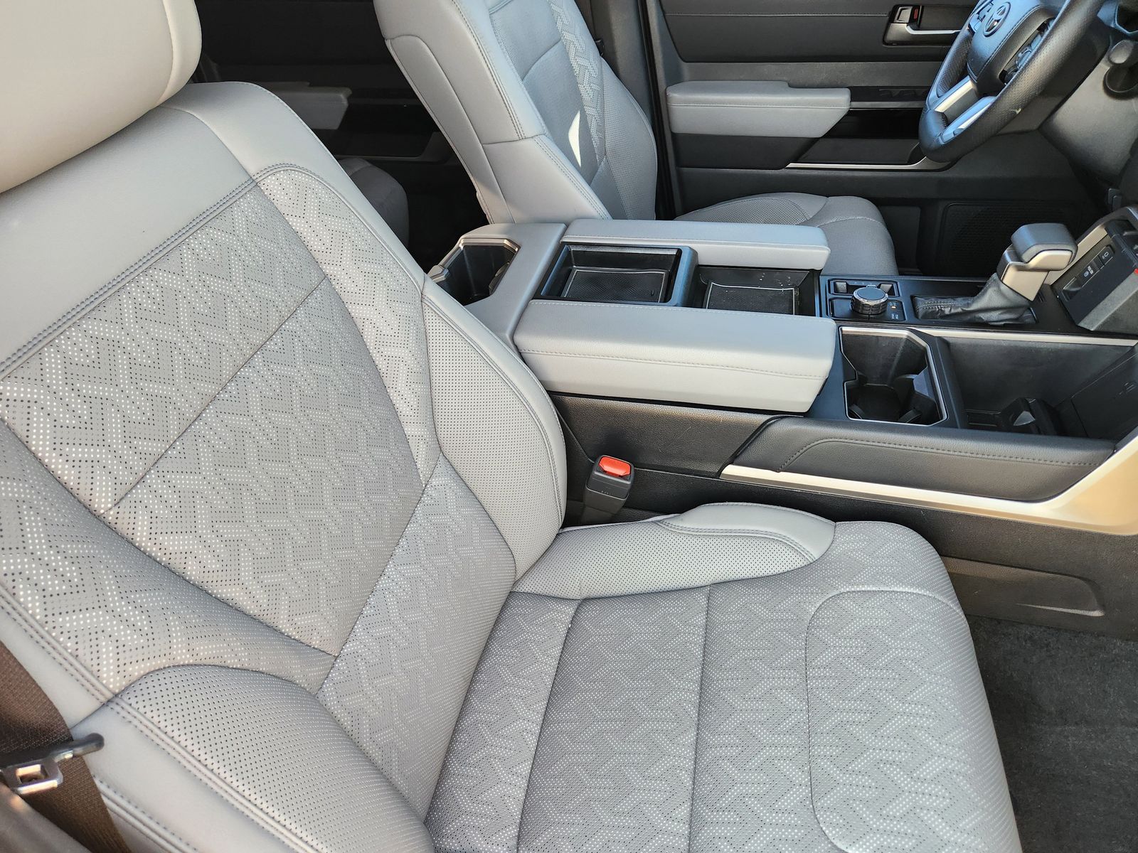 Used 2024 Lunar Rock Toyota Limited image 25