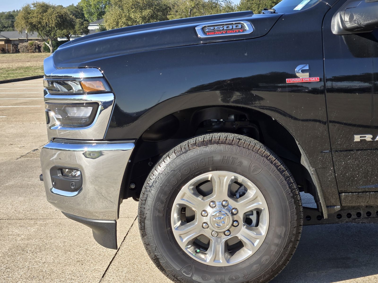 New 2025 Diamond Black Crystal Pearlcoat Ram BIG HORN CREW CAB 4X2 6