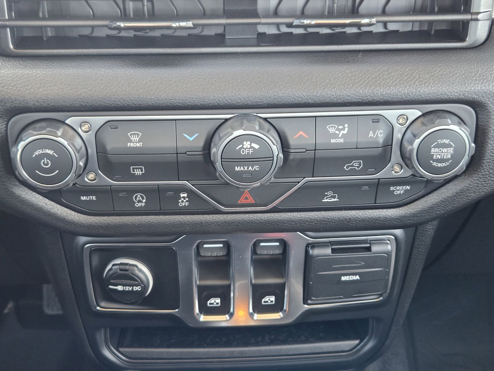 New 2026 Bright White Jeep 2-DOOR SPORT image 19