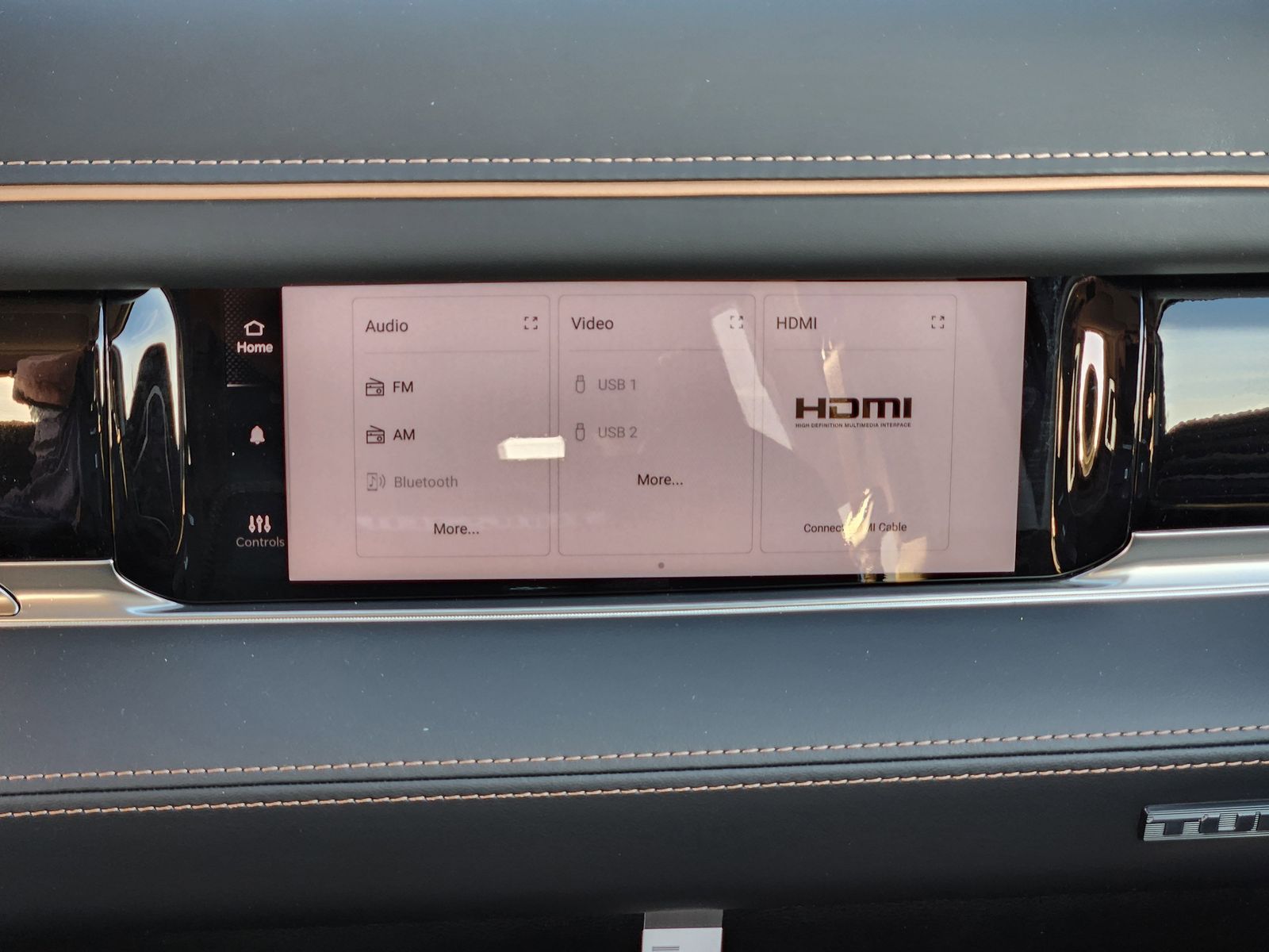 New 2026 Ivory White Tri-Coat Pearlcoat Ram TUNGSTEN CREW CAB 4X4 image 22