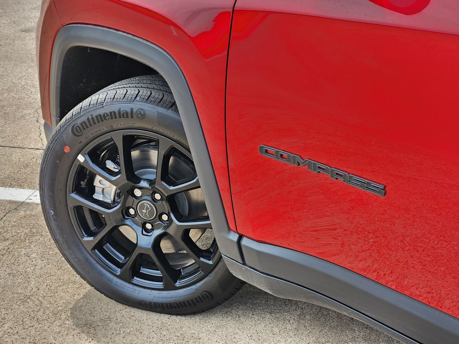 New 2026 Red Hot Pearlcoat Jeep LATITUDE ALTITUDE 4X4 image 17