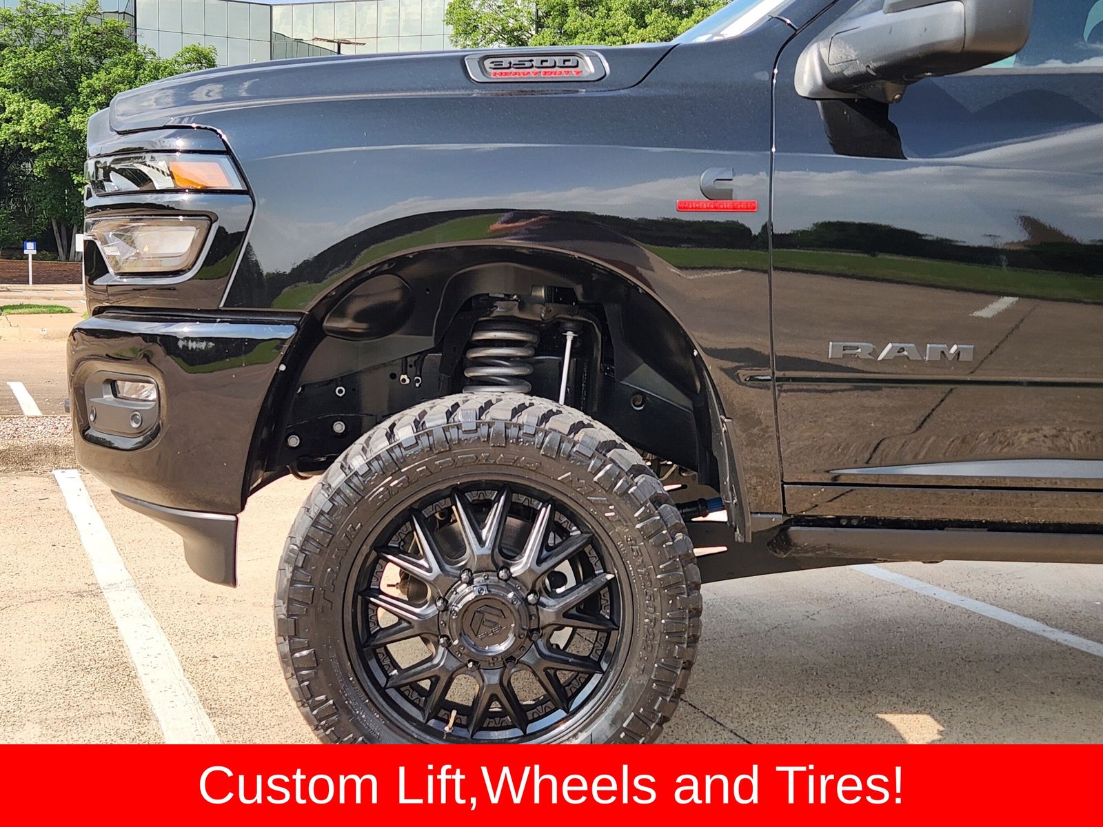 New 2026 Diamond Black Crystal Pearlcoat Ram LONE STAR CREW CAB 4X4 8