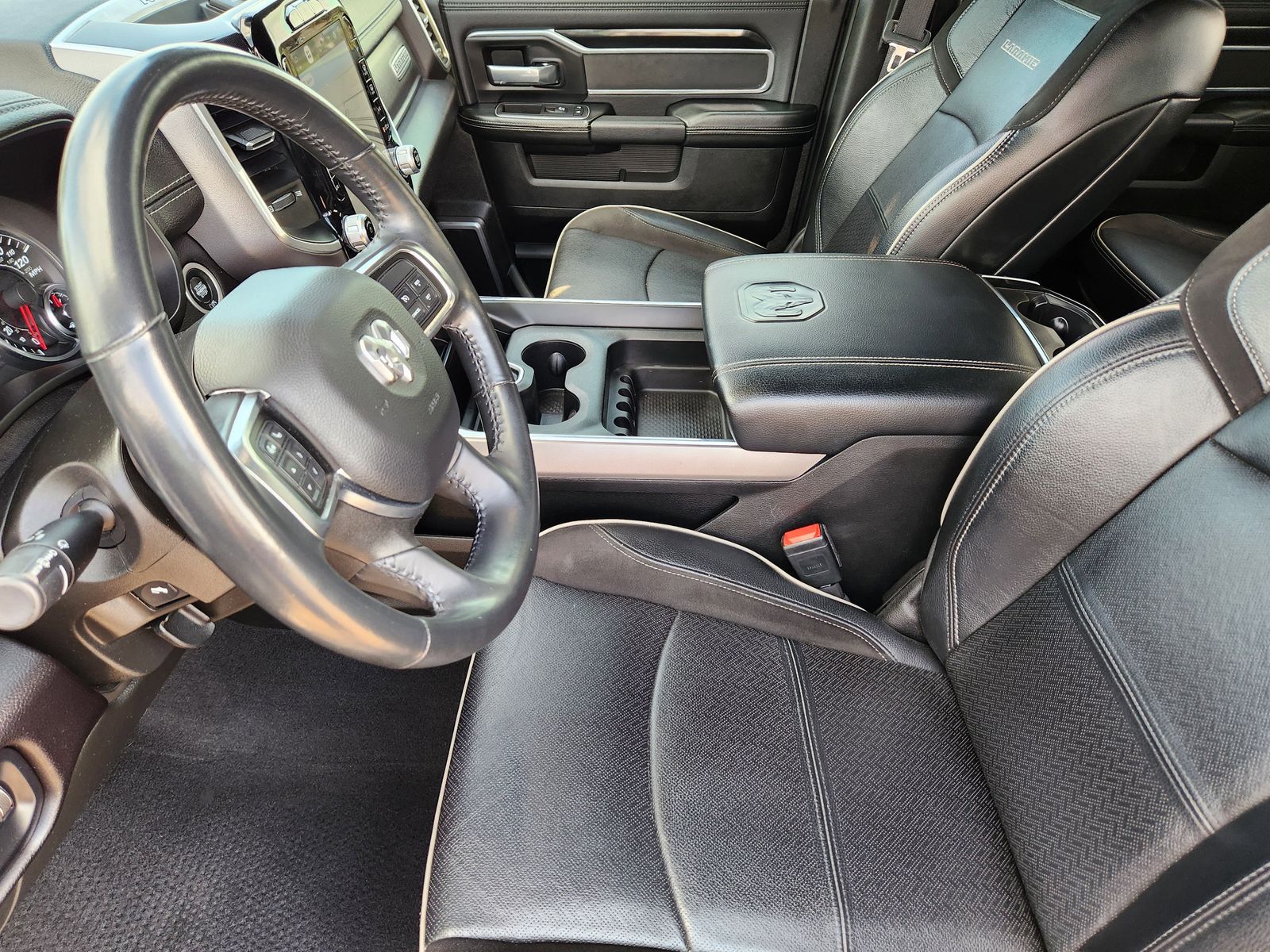 Used 2022 Granite Crystal Ram Laramie image 25