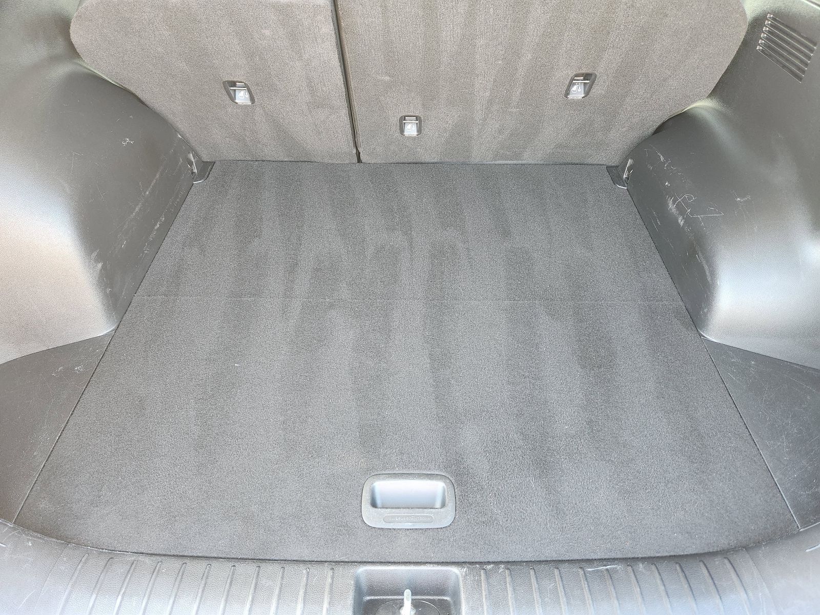 Used 2024 Snow White Pearl Kia LX image 40