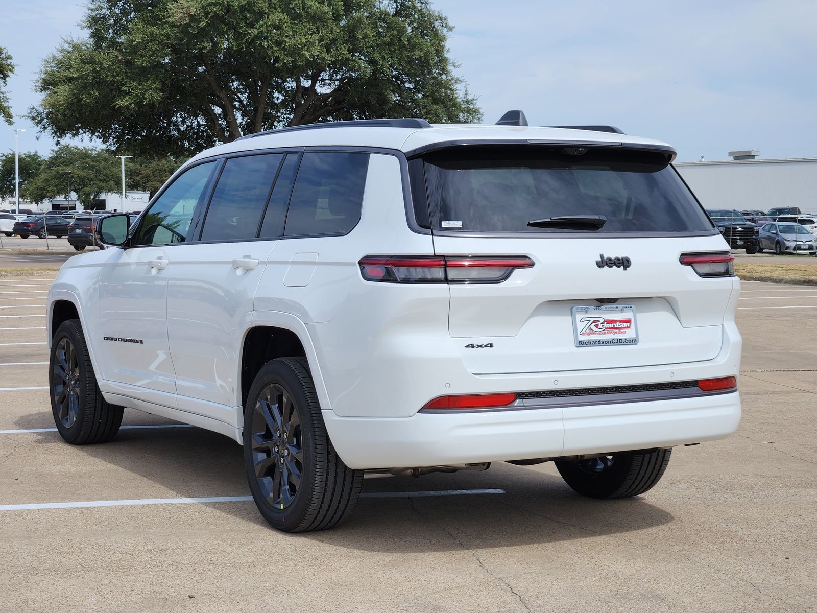 New 2026 Bright White Jeep L LIMITED RESERVE 4X4 image 4