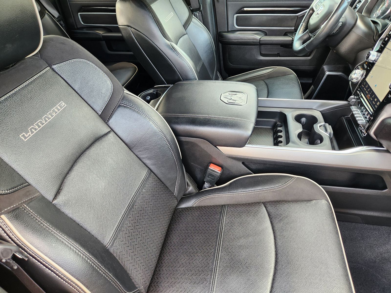 Used 2022 Granite Crystal Ram Laramie image 26