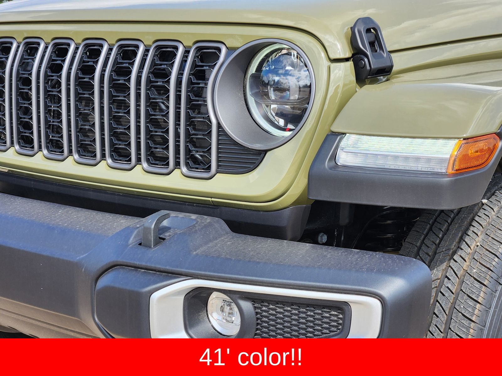 New 2026 41 Jeep SAHARA 4X4 image 10